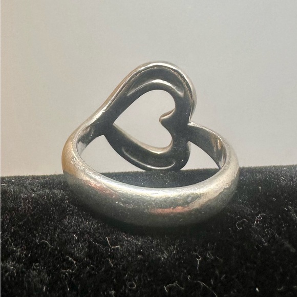 Retired JAMES AVERY Abounding Heart Ring; Puffy Open Heart; SIZE 5 - Picture 9 of 11